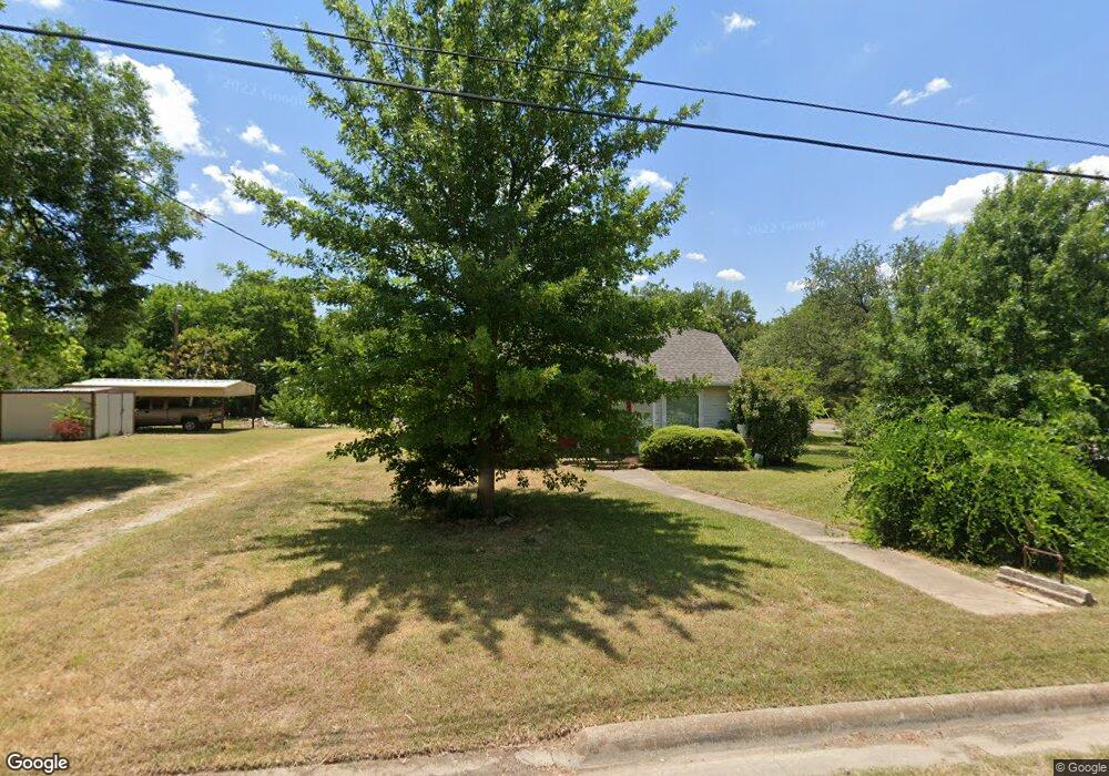 1604 Roy St, Gainesville, TX 76240 - photo 1