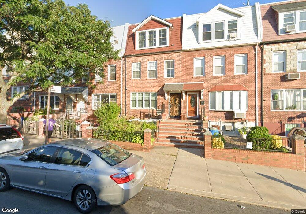 2040 33rd St, Astoria, NY 11105 - photo 1