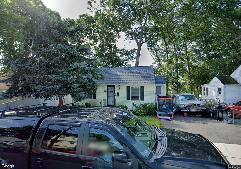 39 Grassmere Rd, Hyde Park, MA 02136 - photo 1