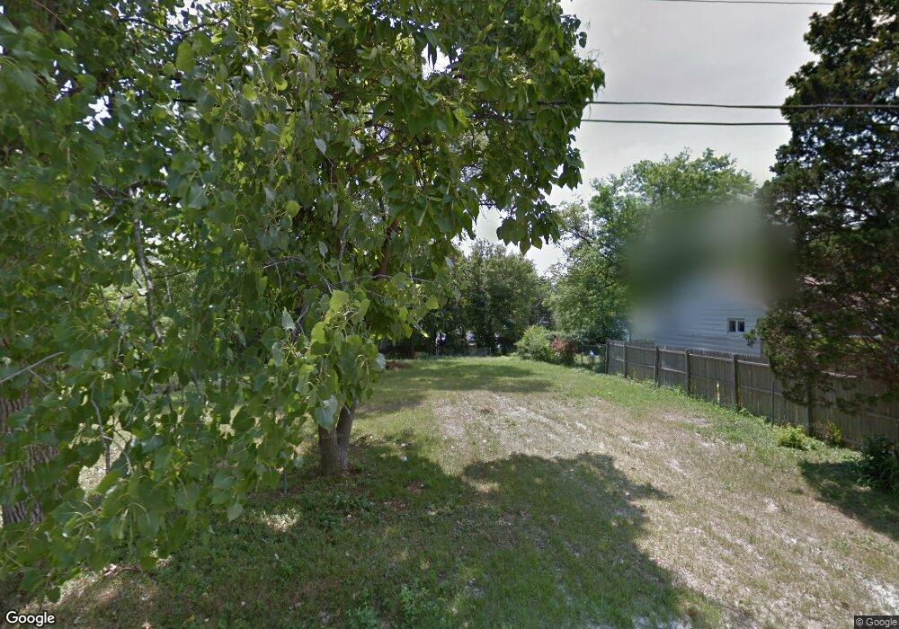 1087 W Harvard Ave, Flint, MI 48505 - photo 1