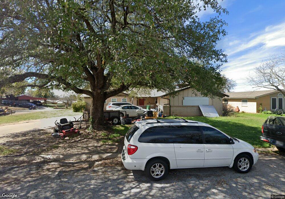 101 Oak Ridge Terrace, Weatherford, TX 76086 - photo 1