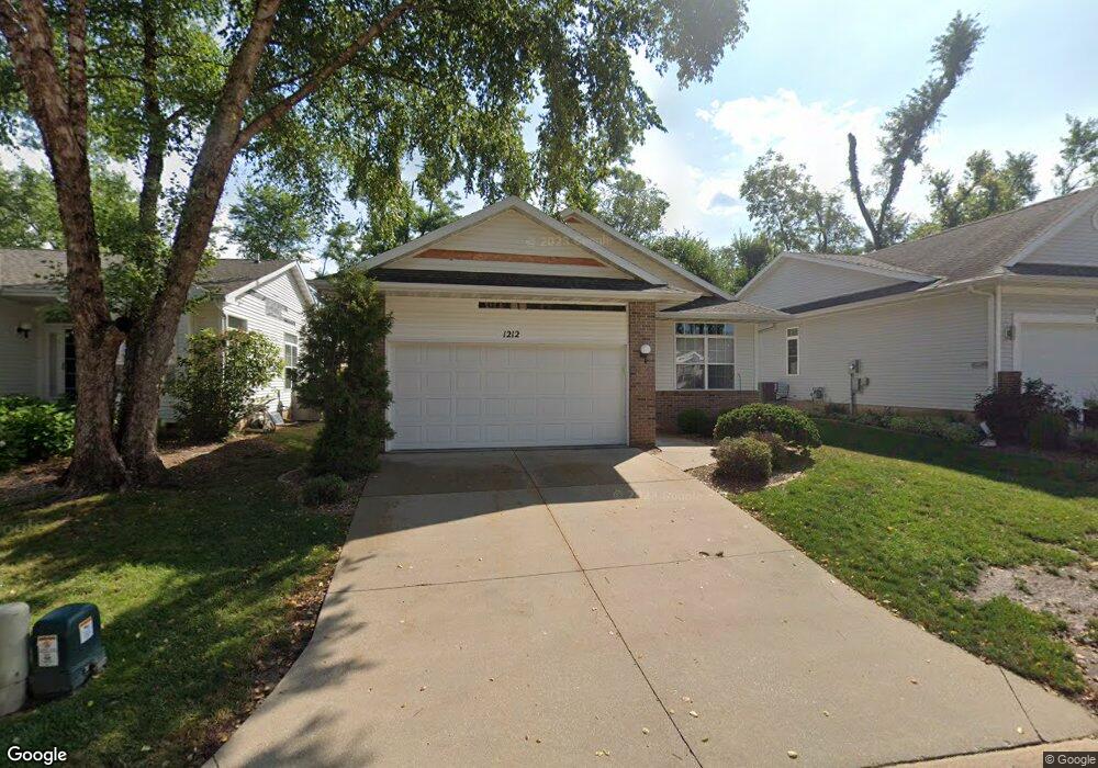 1212 Forest Glen Ct SE unit 1212, Cedar Rapids, IA 52403 - photo 1