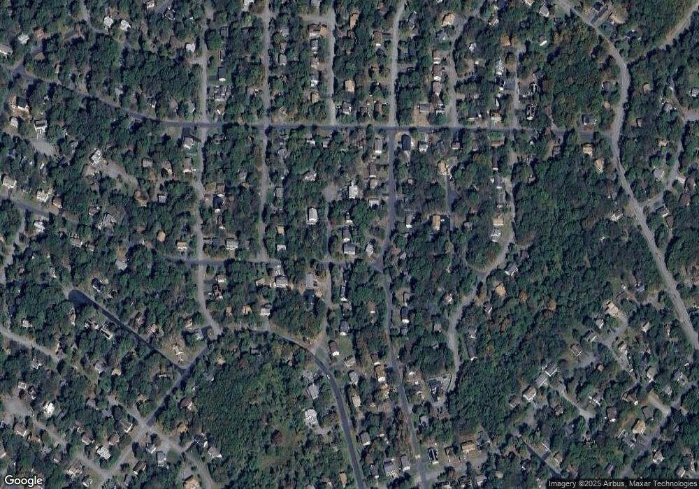 7382 Ventnor Dr, Tobyhanna, PA 18466 - photo 1