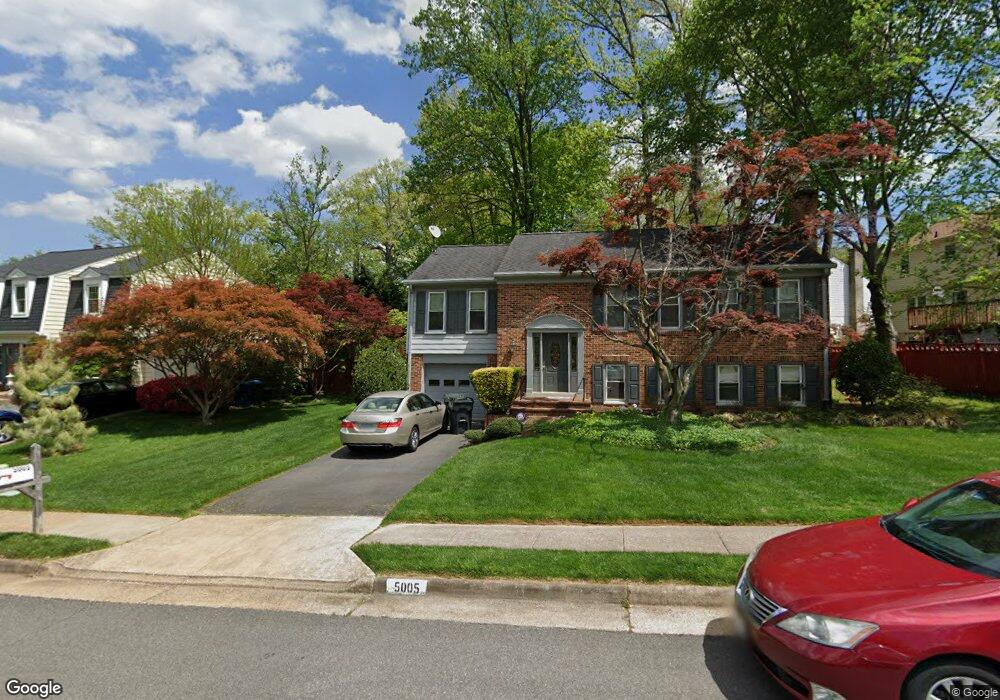 5005 King Solomon Dr, Annandale, VA 22003 - photo 1