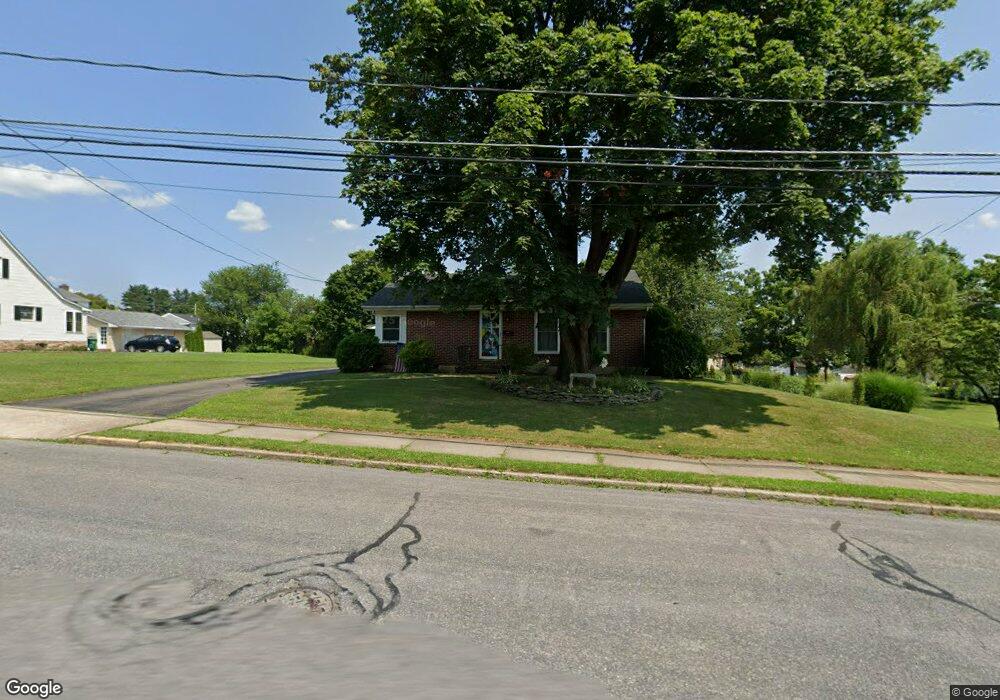 325 N 9th St, Lehighton, PA 18235 - photo 1