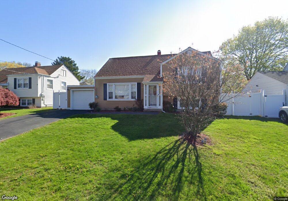 164 Remsen Rd, Yonkers, NY 10710 - photo 1