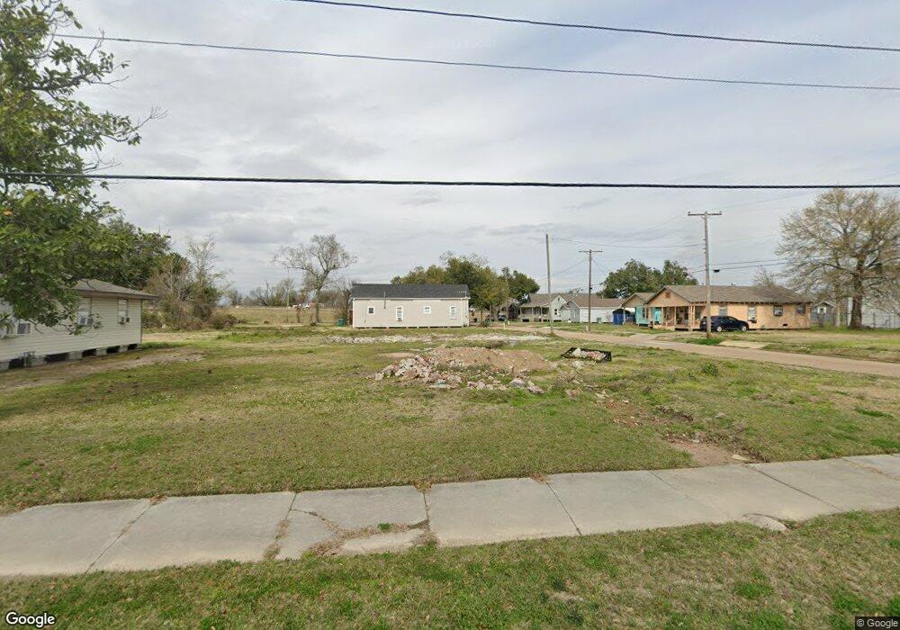 831 Pryce St, Lake Charles, LA 70601 - photo 1