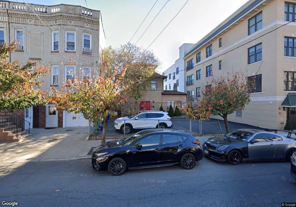 626 Palisade Ave unit 1, Jersey City, NJ 07307 - photo 1