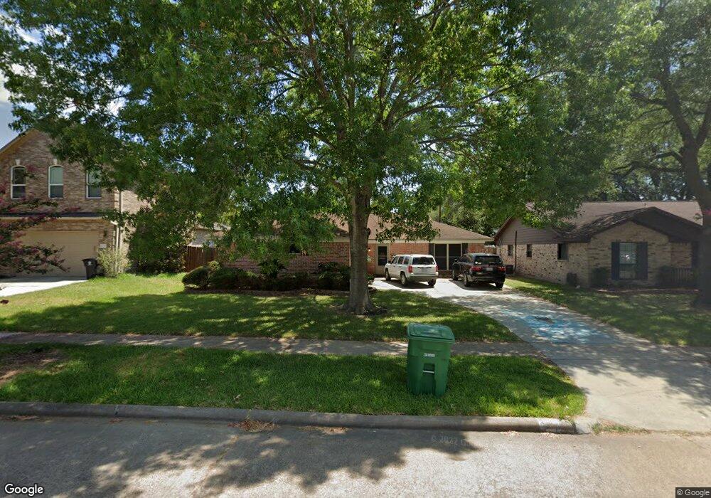 11319 Newton St, Houston, TX 77089 - photo 1
