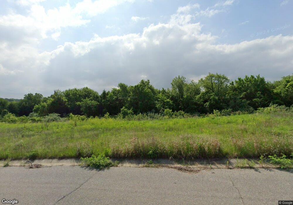 6513 SW 48th St, Topeka, KS 66610 - photo 1