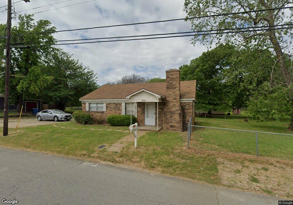 1911 W Walker St, Denison, TX 75020 - photo 1