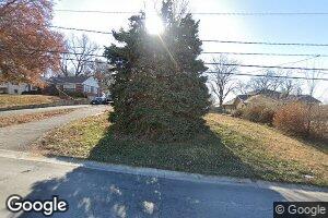 413 NE Shady Lane Dr, Kansas City, MO 64118