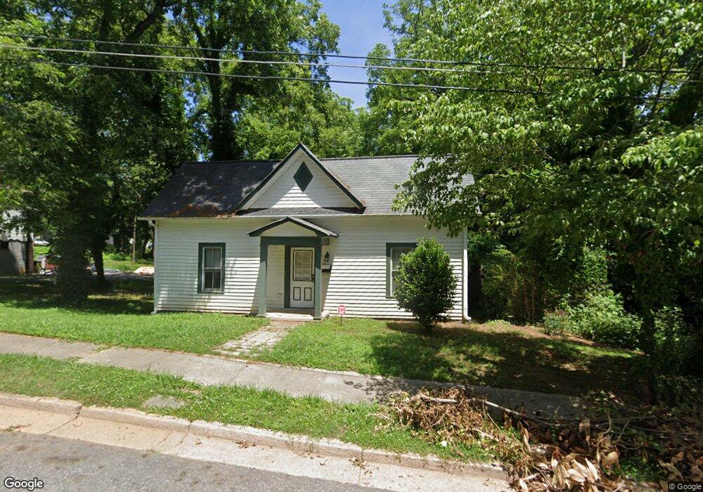 510 W Sharpe St, Statesville, NC 28677 - photo 1