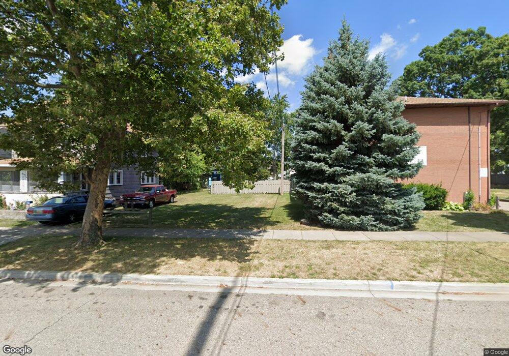 809 Jerome St, Lansing, MI 48912 - photo 1