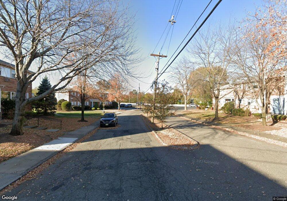 3 3-02 Virginia Dr Apt 3, Fair Lawn Boro, NJ 07410 - photo 1