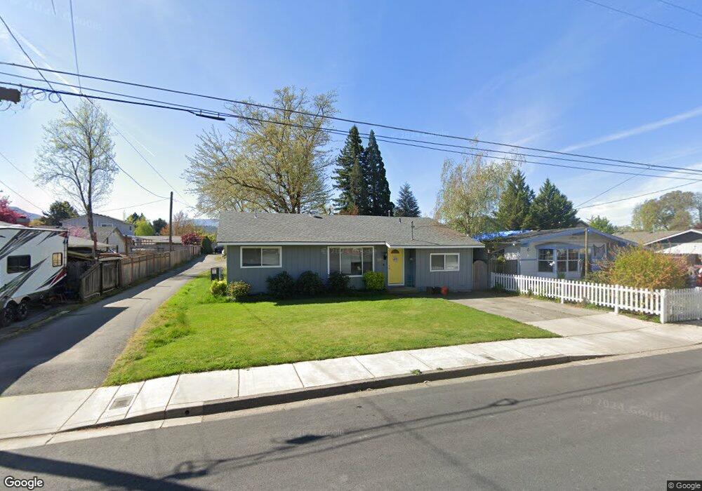 1119 SW Rogue River Ave, Grants Pass, OR 97526 - photo 1