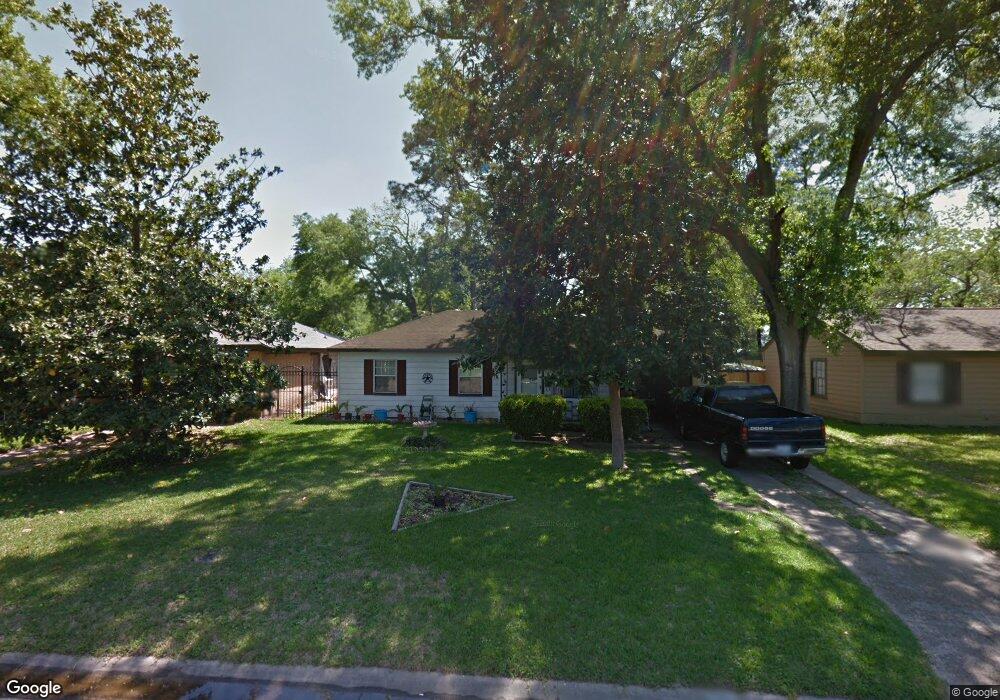 1721 Ebony Ln, Houston, TX 77018 - photo 1
