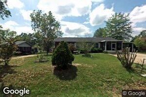 1003 Ellis St, Broxton, GA 31519