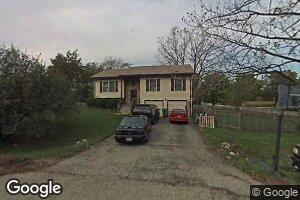 8004 Pinoak Dr, Wonder Lake, IL 60097