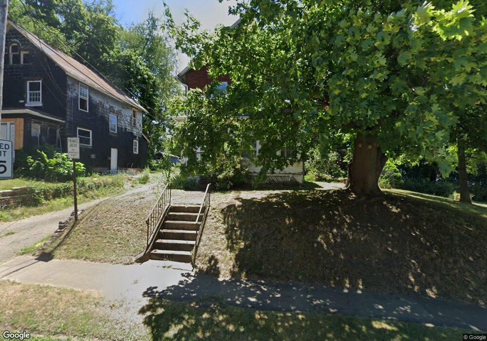 802 Highland Rd NE, Canton, OH 44704 - photo 1