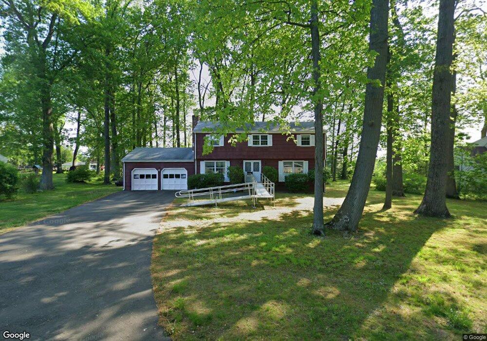 35 Blackstone Rd, Trumbull, CT 06611 - photo 1