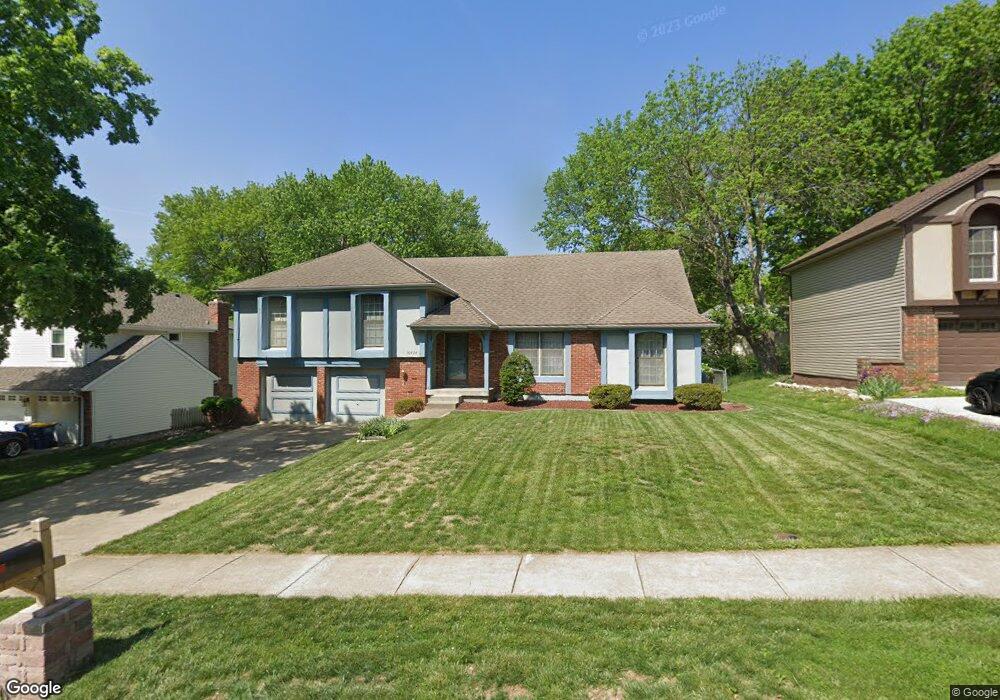 10428 Oakmont St, Lenexa, KS 66215 - photo 1