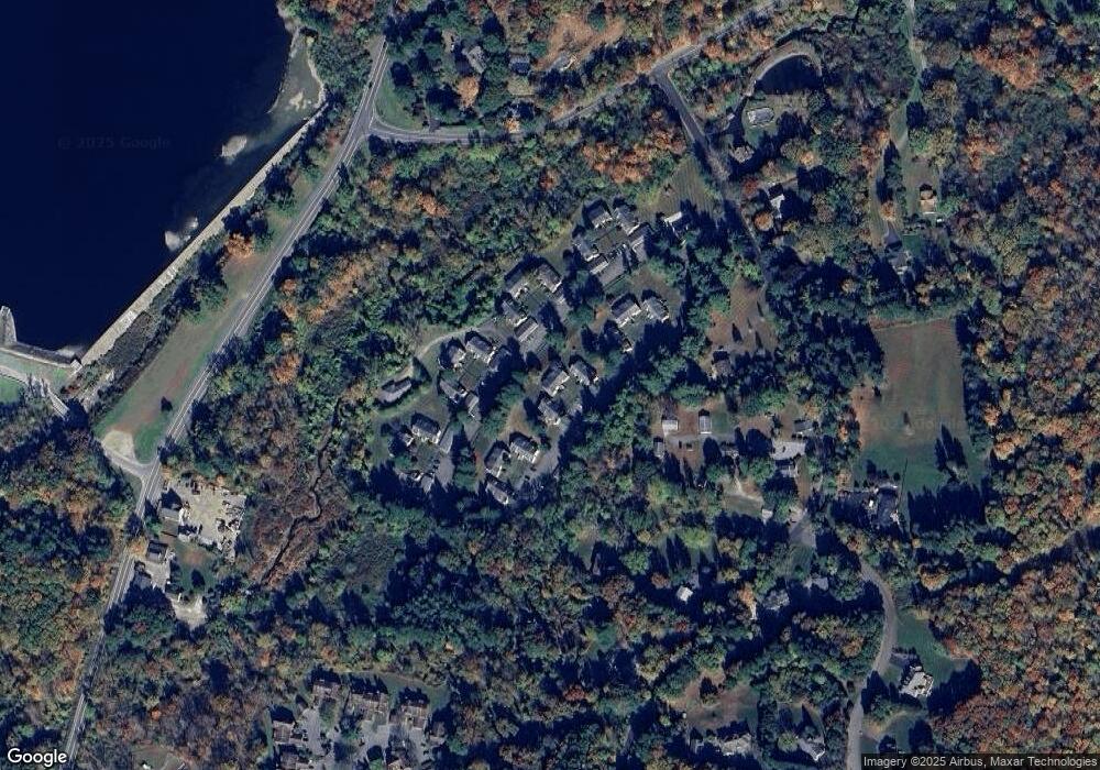 1704 Holly Stream Ct unit 583, Brewster, NY 10509 - photo 1