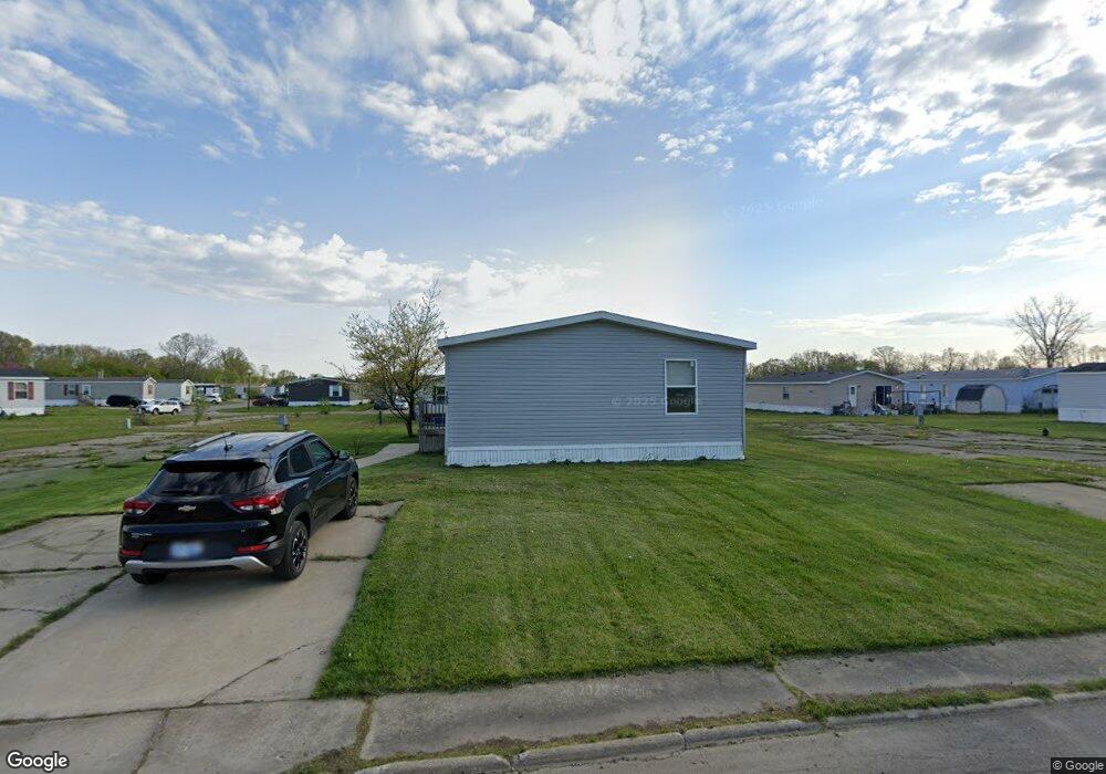 291 Ann Boleyn Ln, Flint, MI 48507 - photo 1