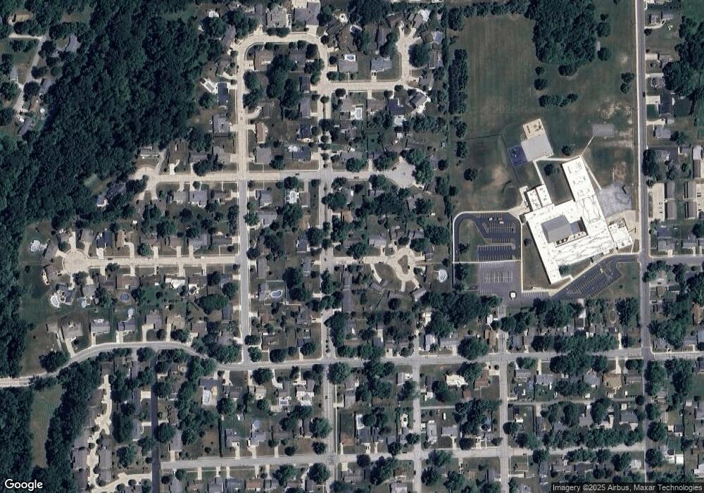 700 Brentwood Cir, Auburn, IN 46706 - photo 1