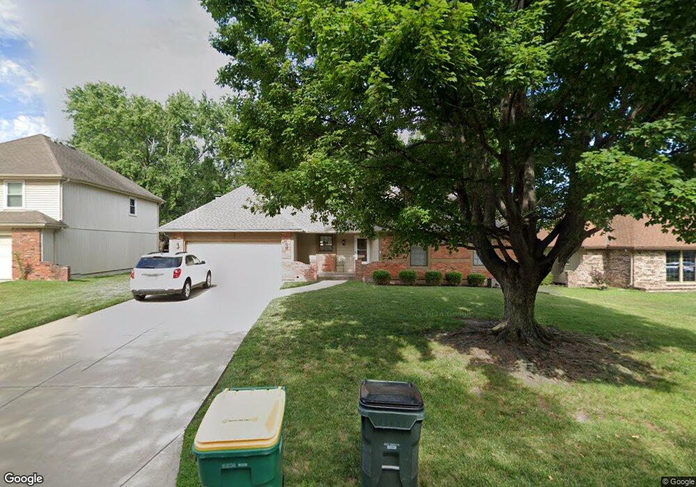 6704 Noland Rd, Shawnee, KS 66216 - photo 1