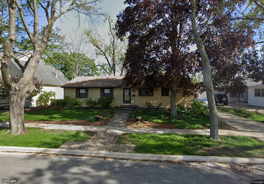 1033 E Jefferson Ave, Wheaton, IL 60187 - photo 1