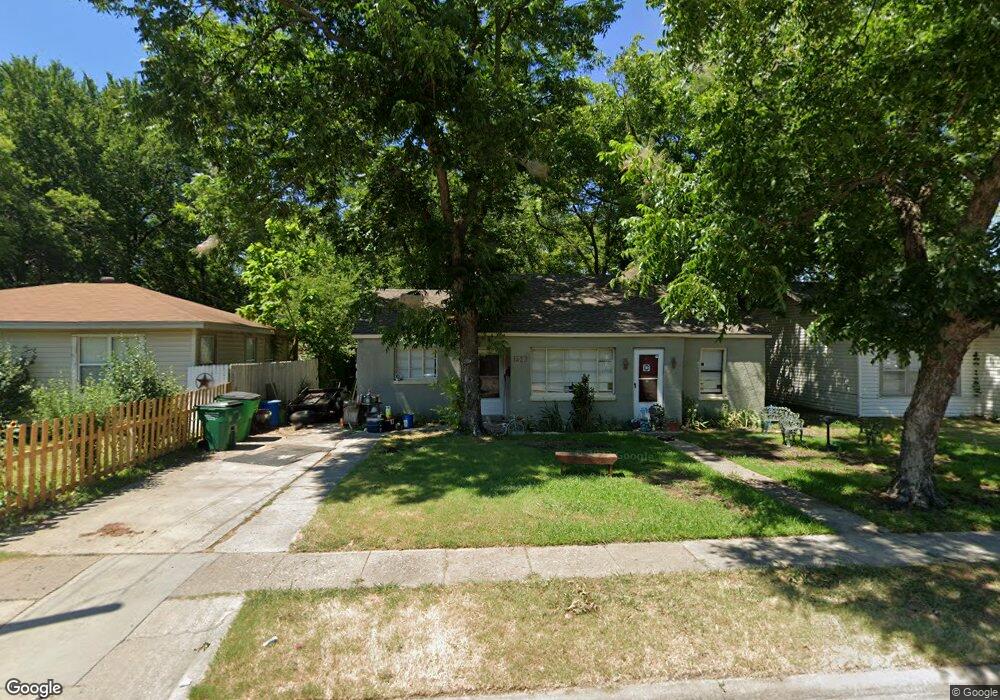 1523 E Tennie St, Gainesville, TX 76240 - photo 1