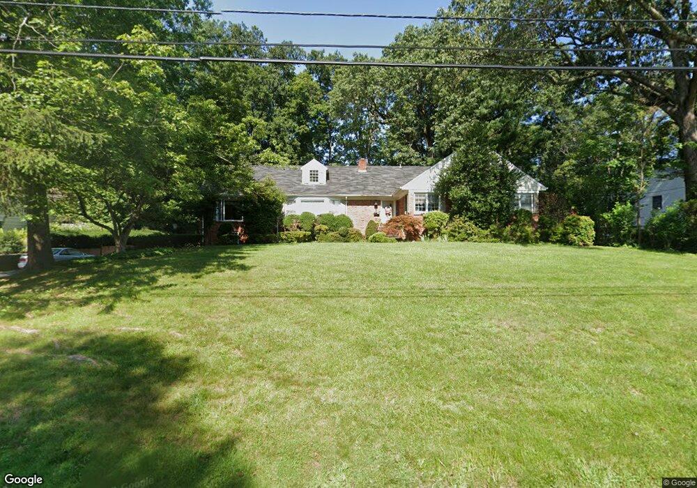 547 Taunton Rd, Wyckoff, NJ 07481 - photo 1