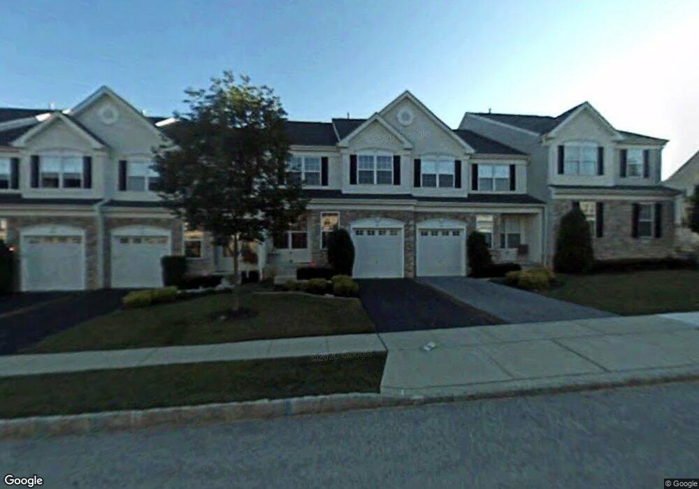 160 Portsmouth Cir, Glen Mills, PA 19342 - photo 1