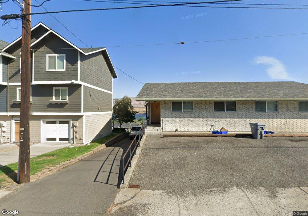 2309 E 10th St, the Dalles, OR 97058 - photo 1