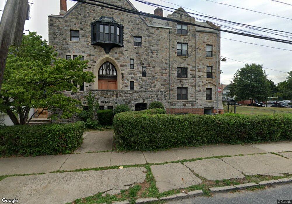 19610 Woodhull Ave, Hollis, NY 11423 - photo 1