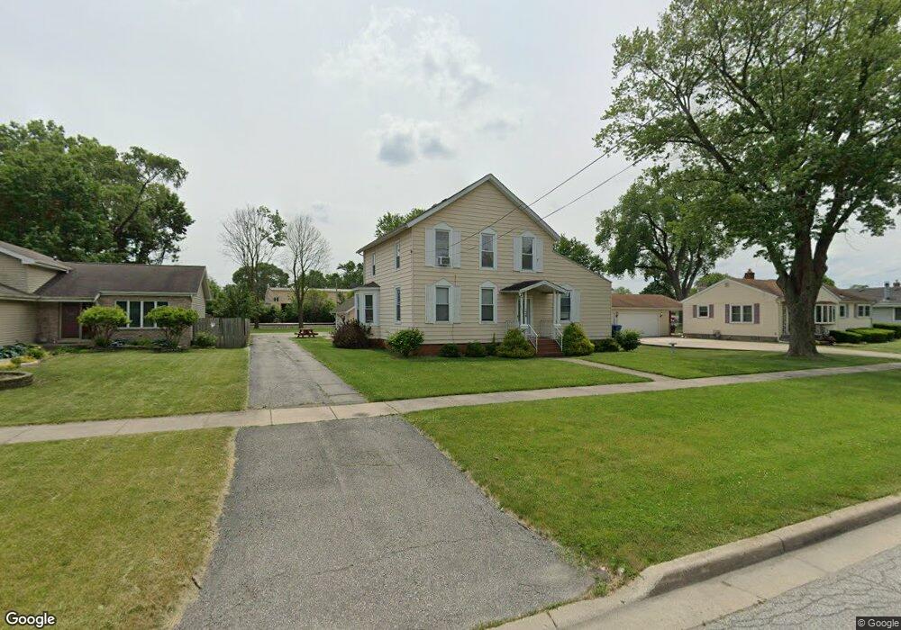 136 Matteson St, Dyer, IN 46311 - photo 1