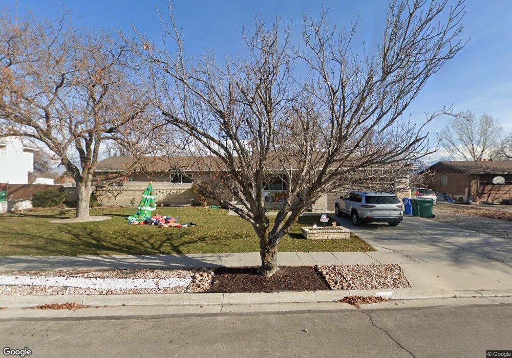 12405 S 2320 W, Riverton, UT 84065 - photo 1