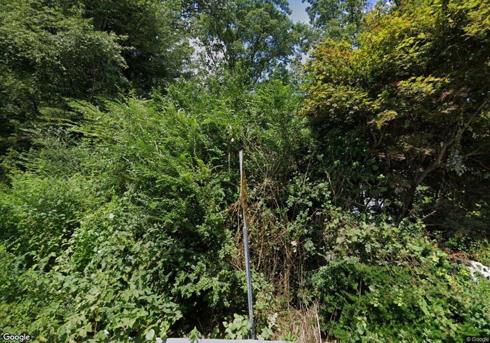 387 Myrtle Ave, Crossville, TN 38555 - photo 1