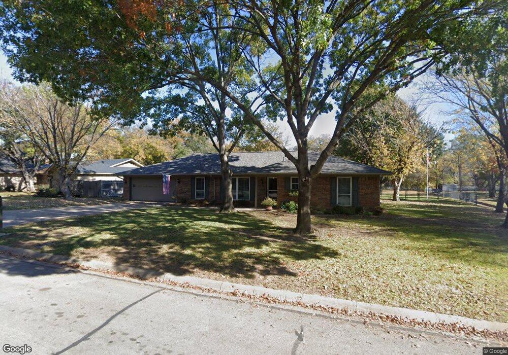 1000 Circle Ln, Bedford, TX 76022 - photo 1