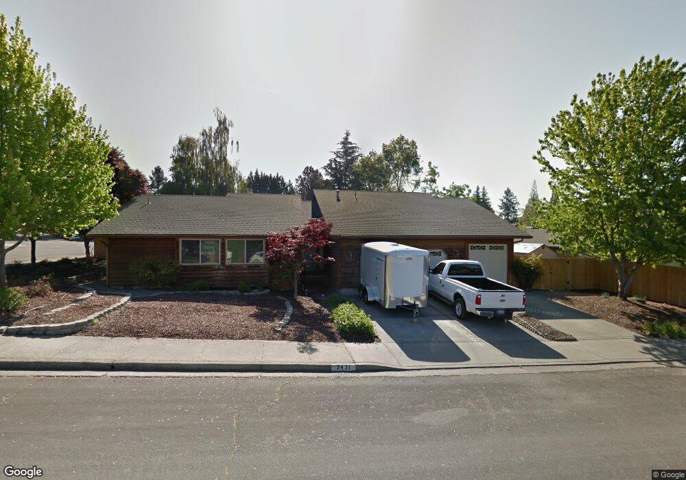 2431 Pinebrook Cir, Medford, OR 97504 - photo 1