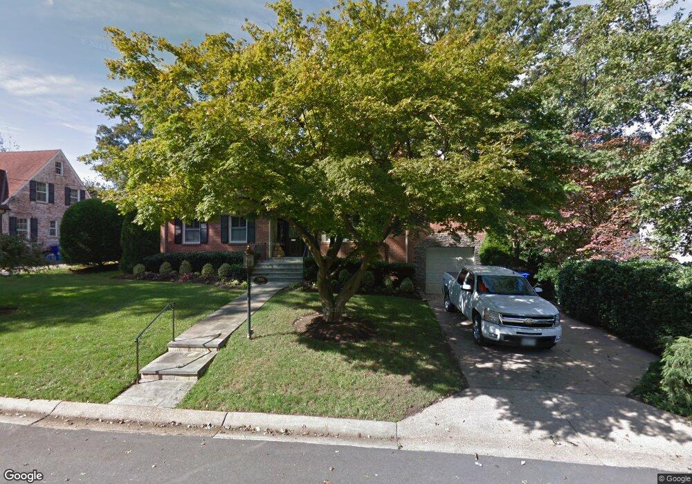 7908 Cypress Place, Chevy Chase, MD 20815 - photo 1