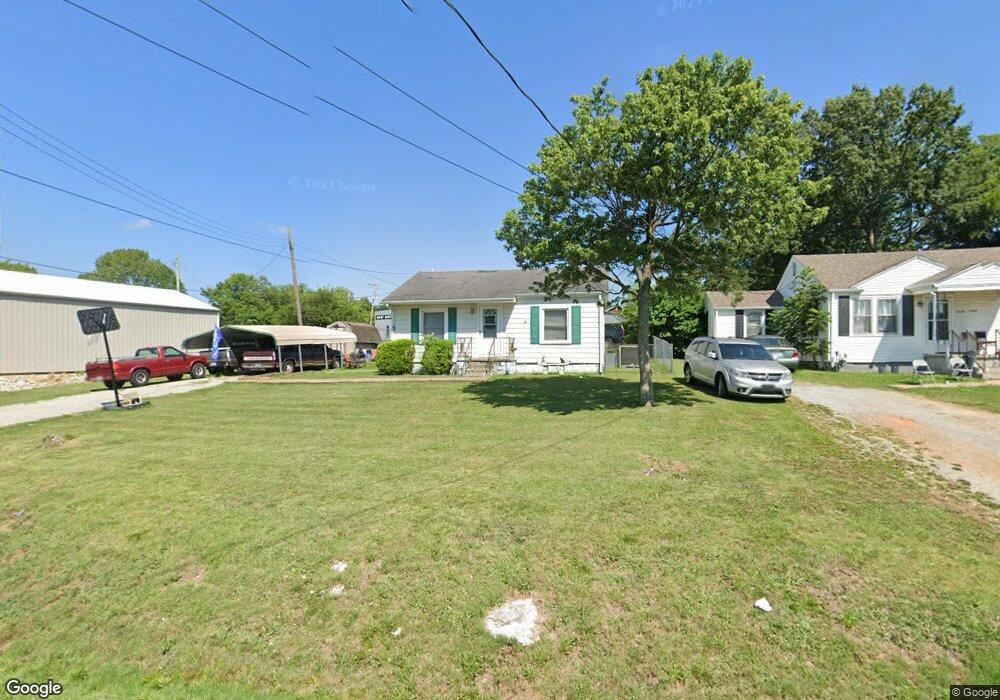 106 Sanderson Dr, Hopkinsville, KY 42240 - photo 1