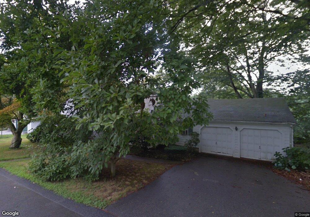 4 Simmons Terrace, Middletown, RI 02842 - photo 1