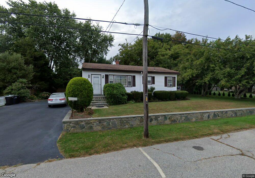 43 Howard St, North Dartmouth, MA 02747 - photo 1