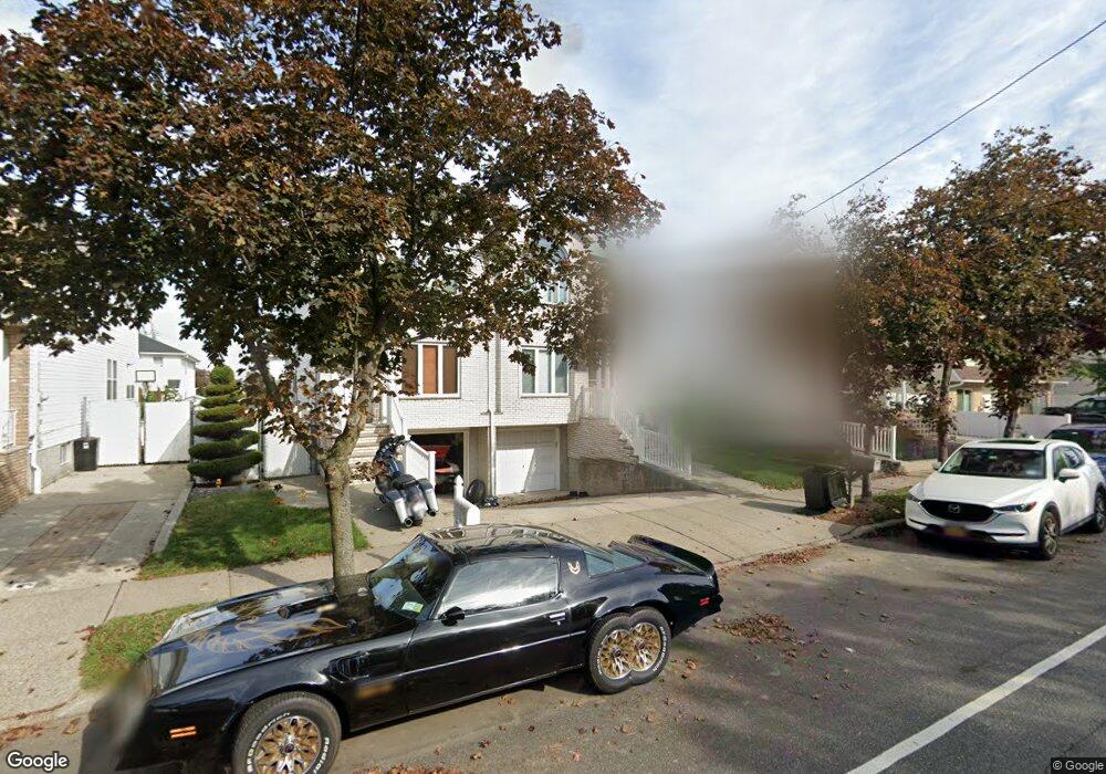 737 Correll Ave, Staten Island, NY 10309 - photo 1