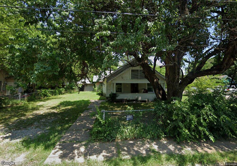 504 W 6th St, Bonham, TX 75418 - photo 1