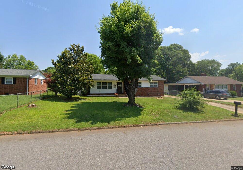 638 N Bost St, Statesville, NC 28677 - photo 1