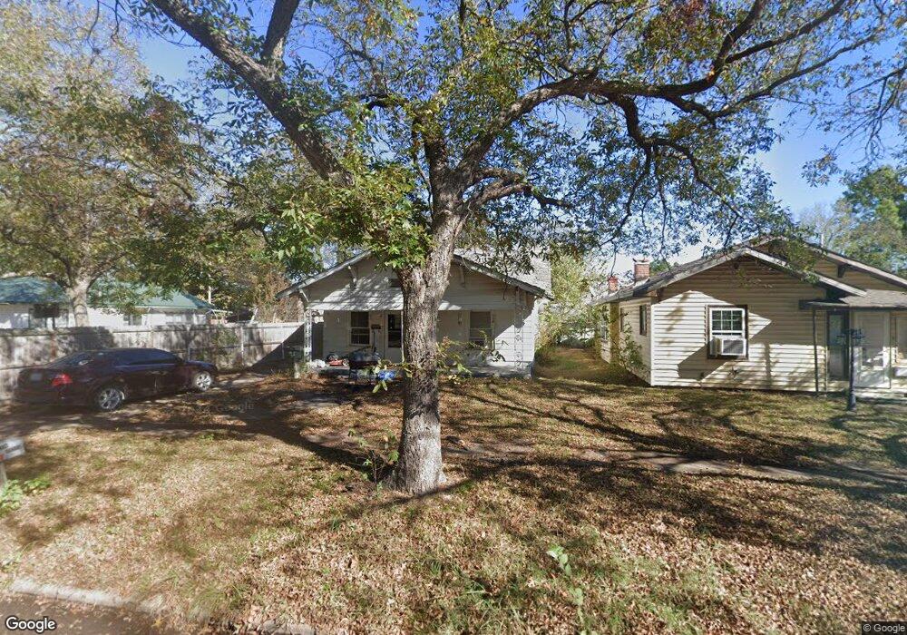 1003 N Griffin Ave, Okmulgee, OK 74447 - photo 1