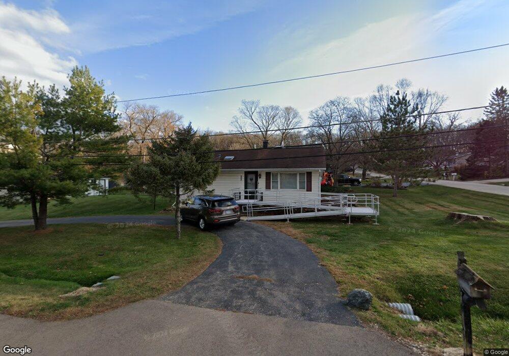 900 Roger St, Algonquin, IL 60102 - photo 1